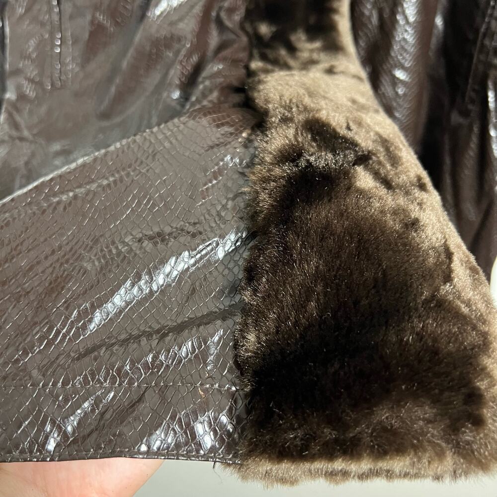 Vintage Dennis Basso Faux Leather Faux Fur Lined Snakeskin Texture Coat Size 1X - Picture 8 of 11